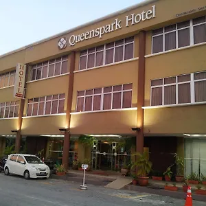 Queenspark Lovita Hotel